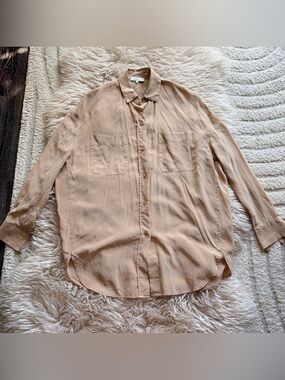 Vince Silk Button Down Shirt 3/4 sleeve in Beige